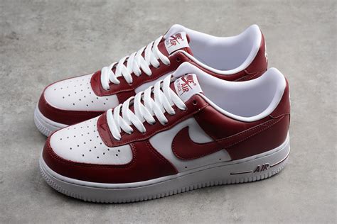 air force 1 sneakers.